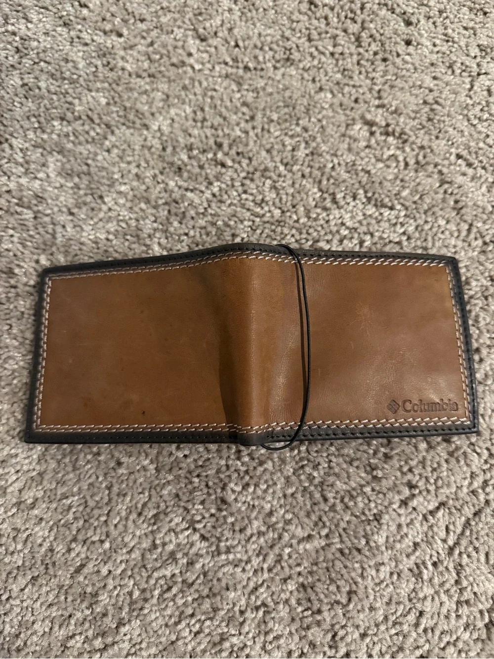 NEW COLUMBIA Men Wallet Billfold Genuine Coated Brown Leather
